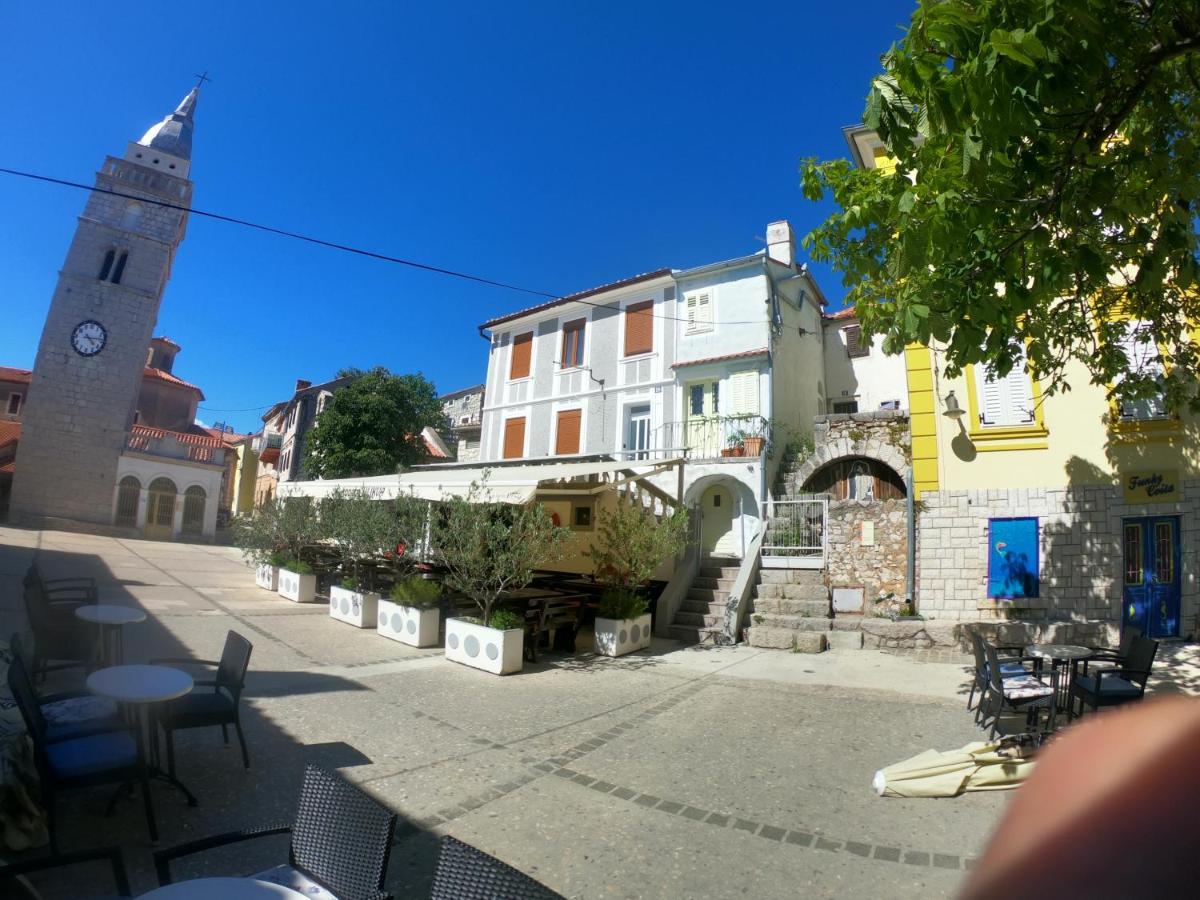 Omišalj Apartmani Majetic المظهر الخارجي الصورة